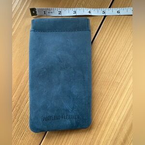 Portland Leather deep water sun glass case